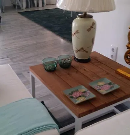 アパート Golden Beach Apartment