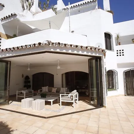 Golden Beach Apartment * マルベーリャ