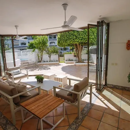 Golden Beach Apartment アパート マルベーリャ